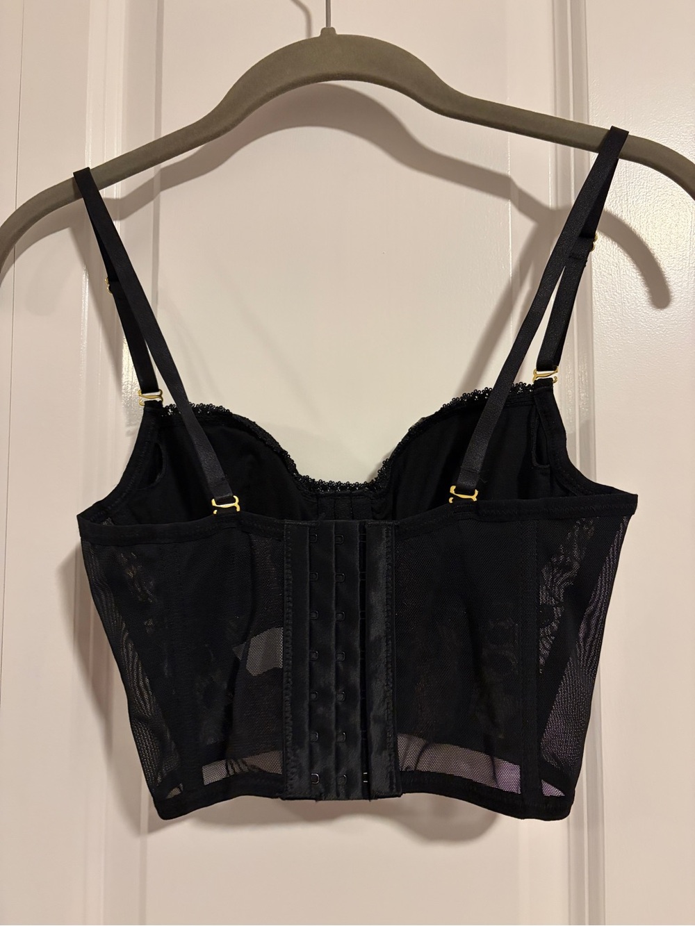 Embroidered Lingerie Set - Picture 5 of 6